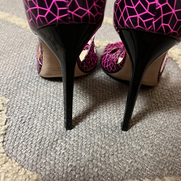 Jimmy Choo-Lance Sandal - Picture 5 of 13